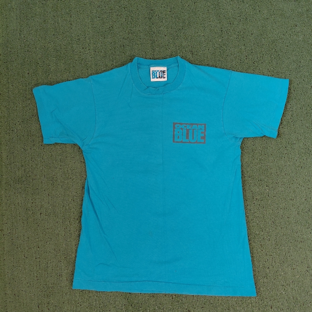 VINTAGE Ocean Blue Volleyball T Shirt Size Medium